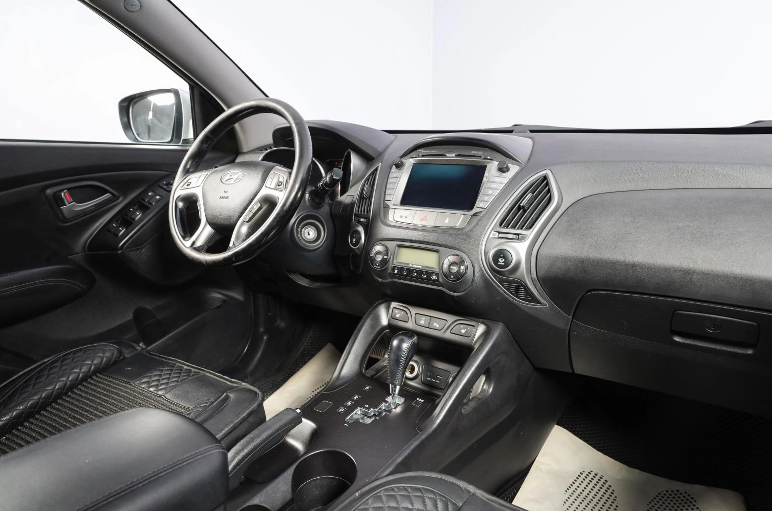 Hyundai ix35 9 из 18