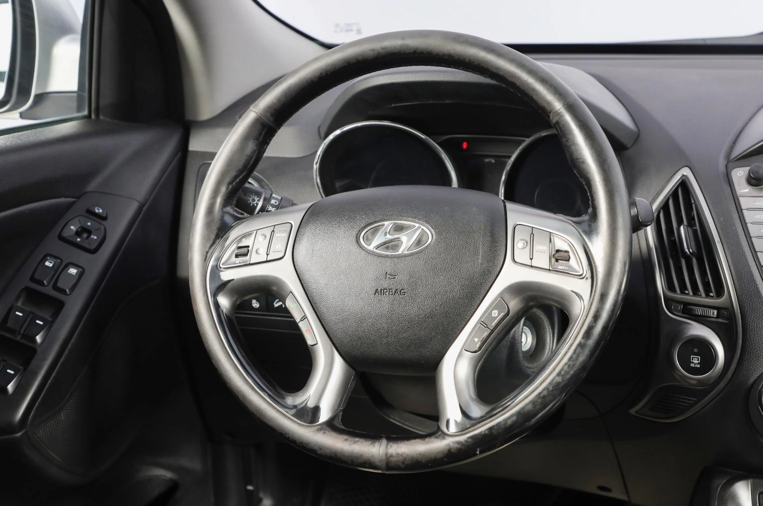 Hyundai ix35 11 из 18