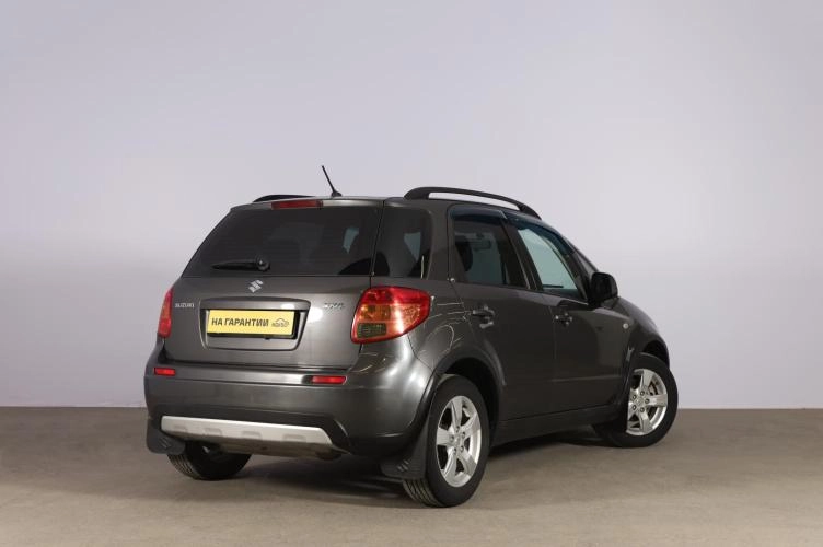 Suzuki SX4 6 из 6