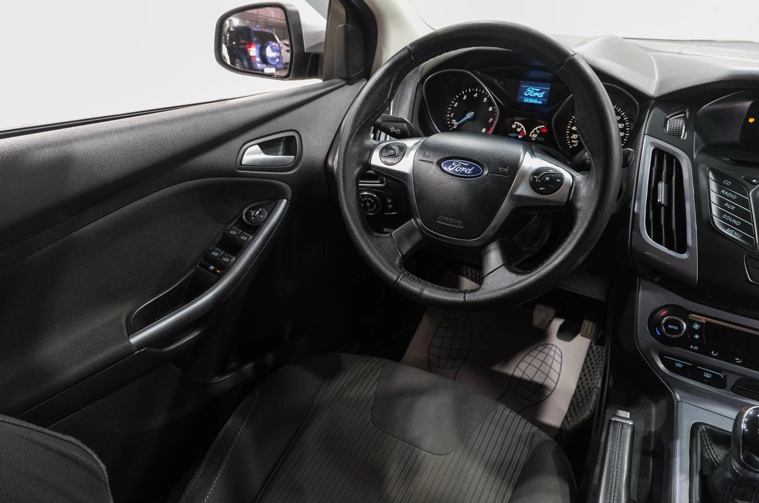 Ford Focus 15 из 30