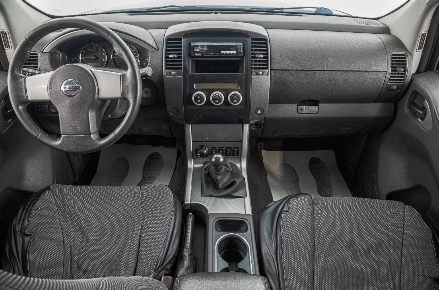 Nissan Pathfinder 9 из 22