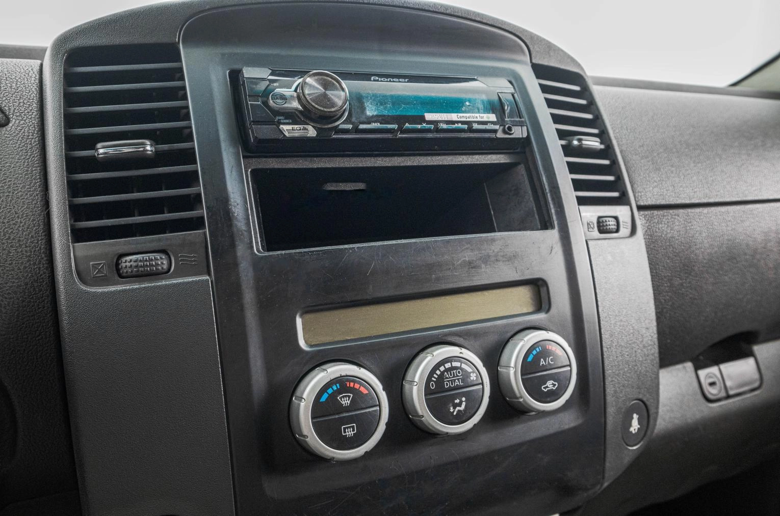 Nissan Pathfinder 16 из 22
