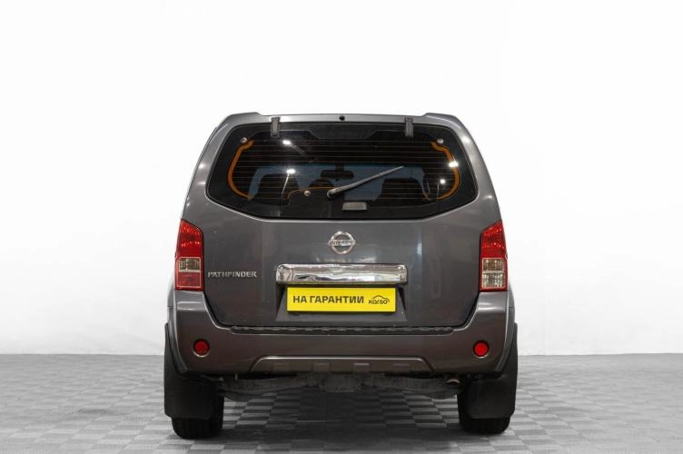 Nissan Pathfinder 5 из 6