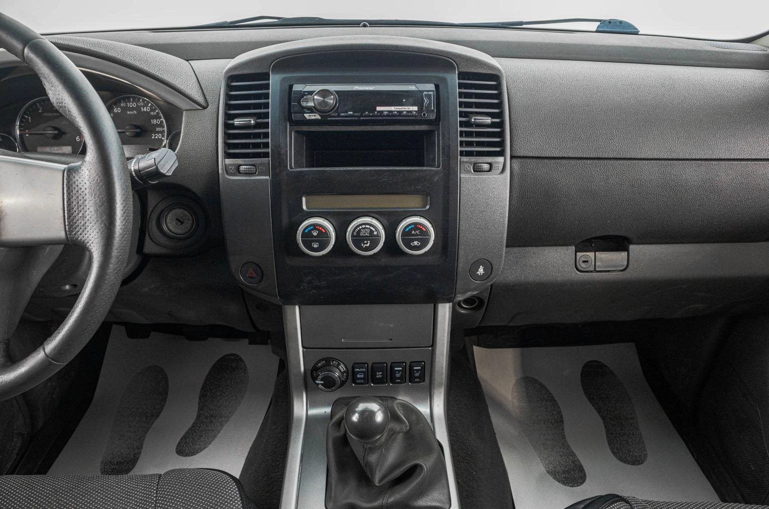 Nissan Pathfinder 15 из 22