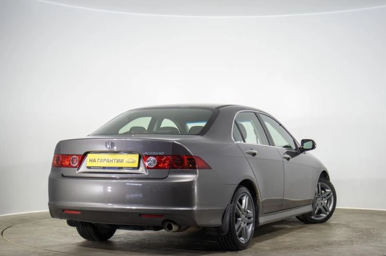 Honda Accord 4 из 6