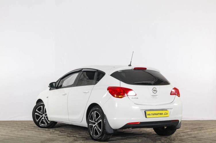 Opel Astra 4 из 6