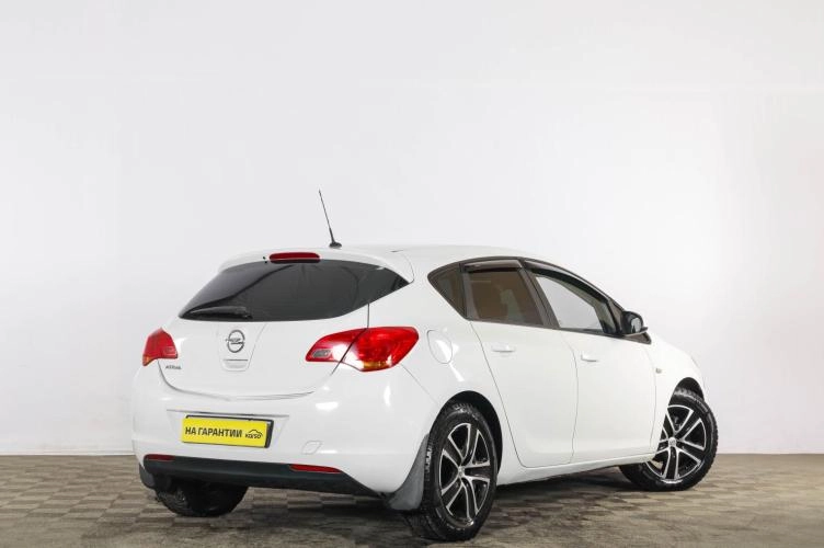 Opel Astra 6 из 6