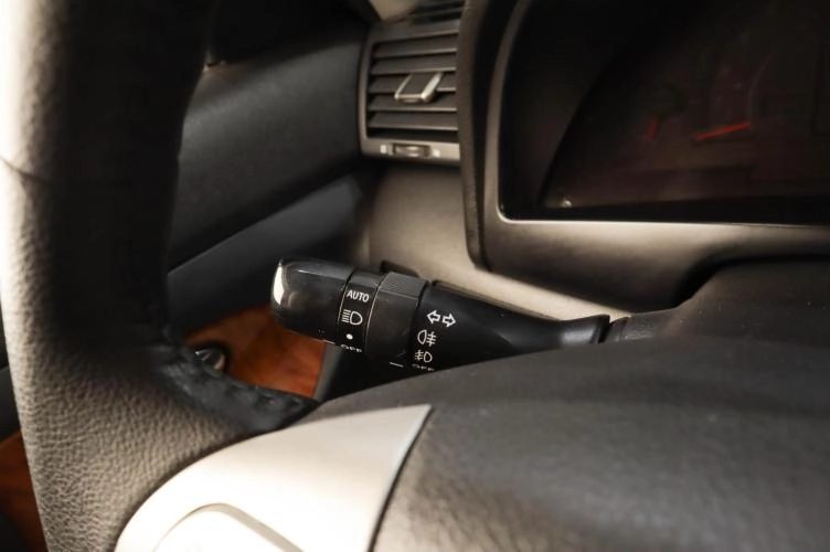 Toyota Camry 11 из 19