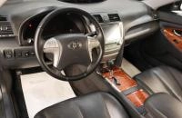 Toyota Camry 8 из 19