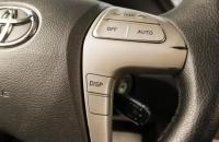 Toyota Camry 13 из 19