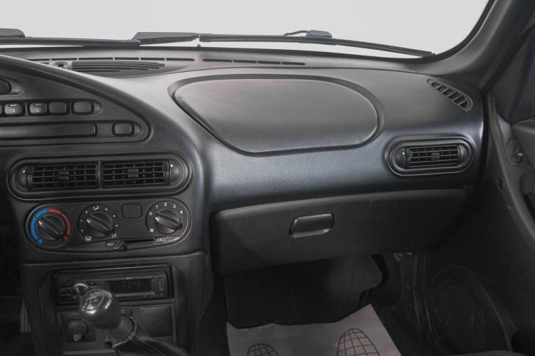 Chevrolet Niva 13 из 19