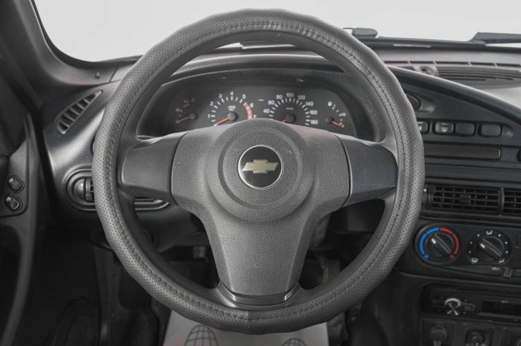 Chevrolet Niva 14 из 19