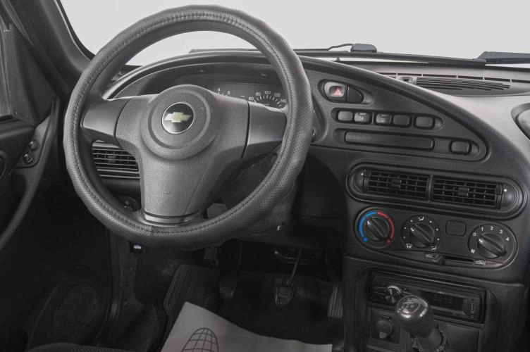 Chevrolet Niva 11 из 19