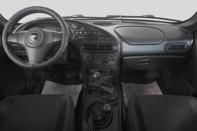 Chevrolet Niva 12 из 19