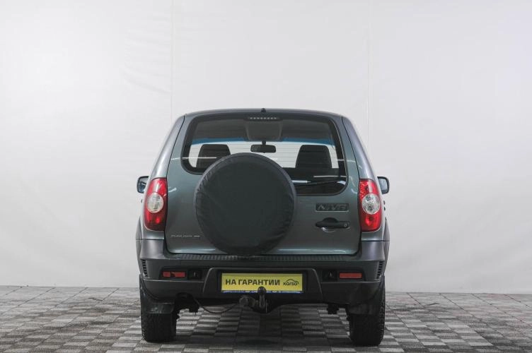 Chevrolet Niva 5 из 6