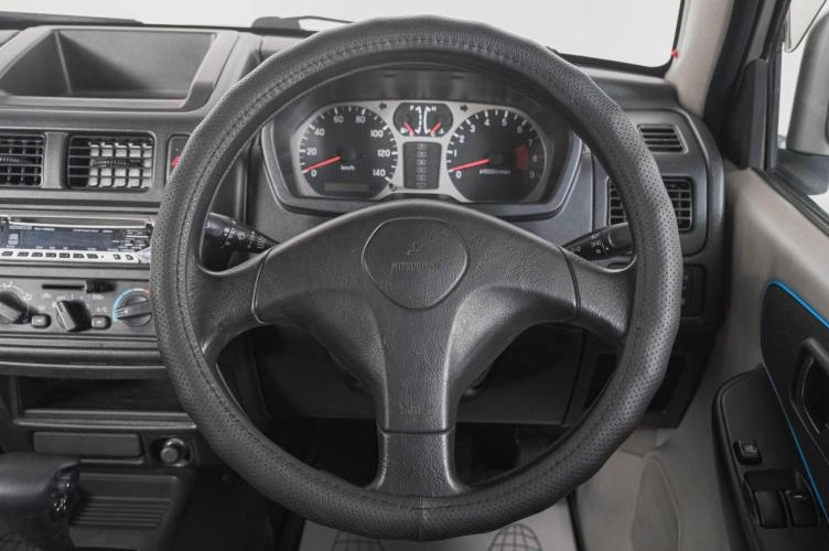 Mitsubishi Pajero Mini 13 из 17