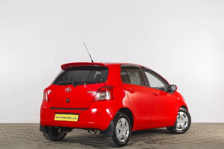 Toyota Yaris 6 из 6