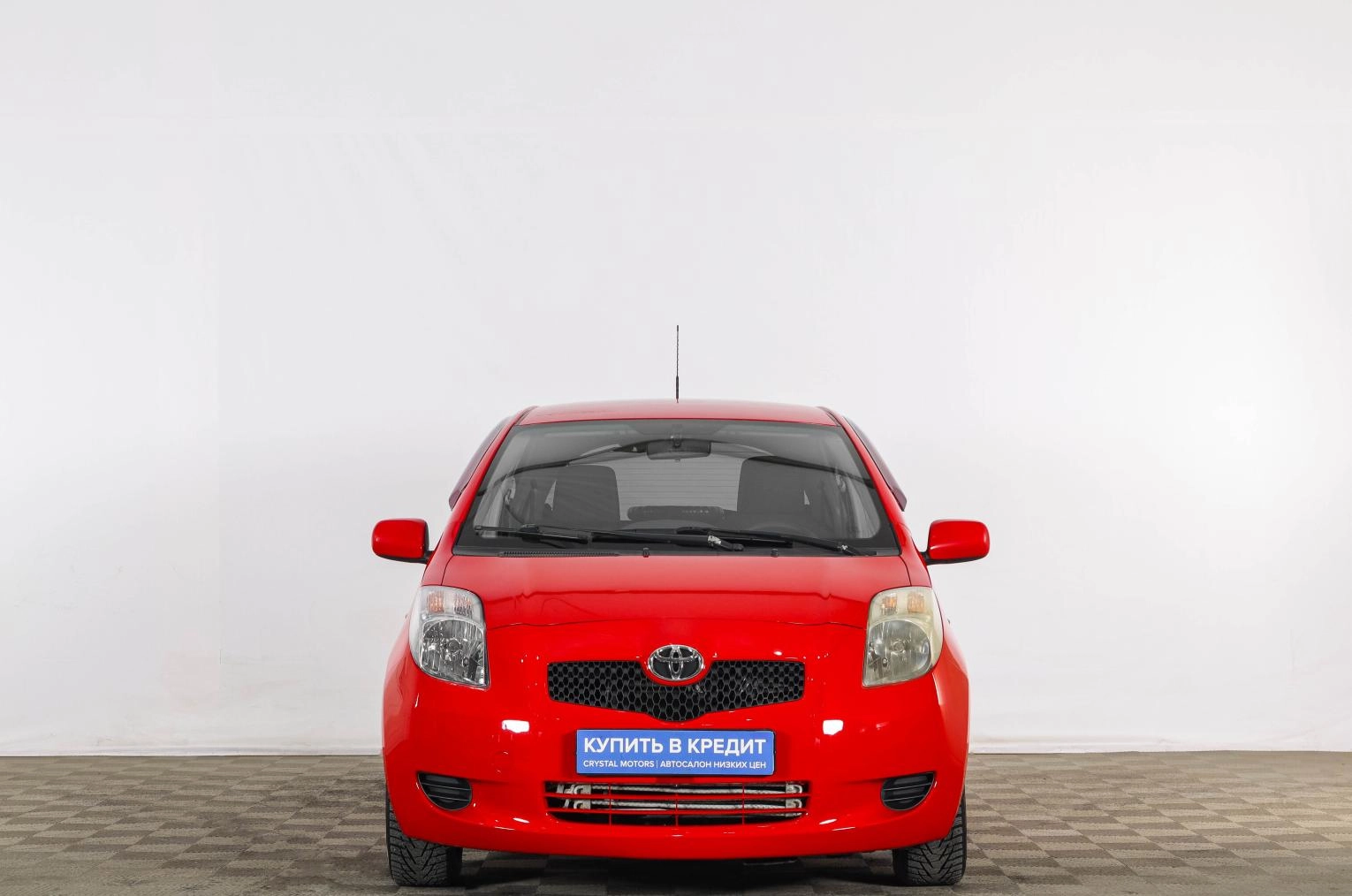Toyota Yaris 2 из 19