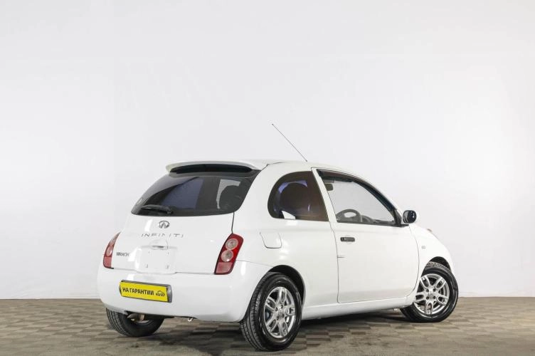 Nissan March 6 из 6