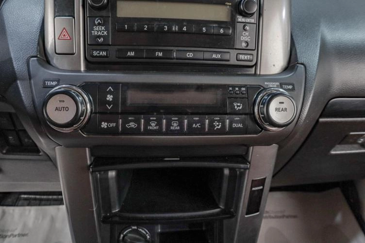 Toyota Land Cruiser Prado 12 из 16