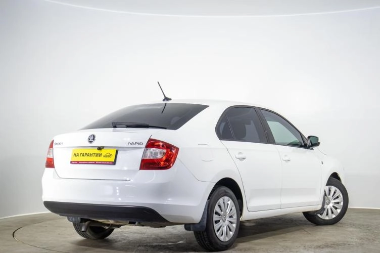 Skoda Rapid 4 из 6