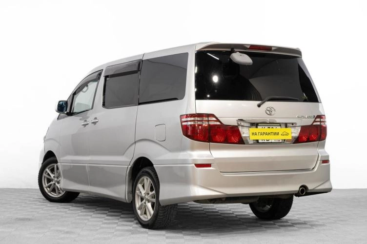 Toyota Alphard 6 из 6