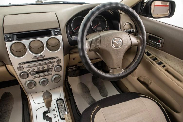 Mazda Atenza 15 из 23
