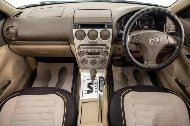 Mazda Atenza 9 из 23