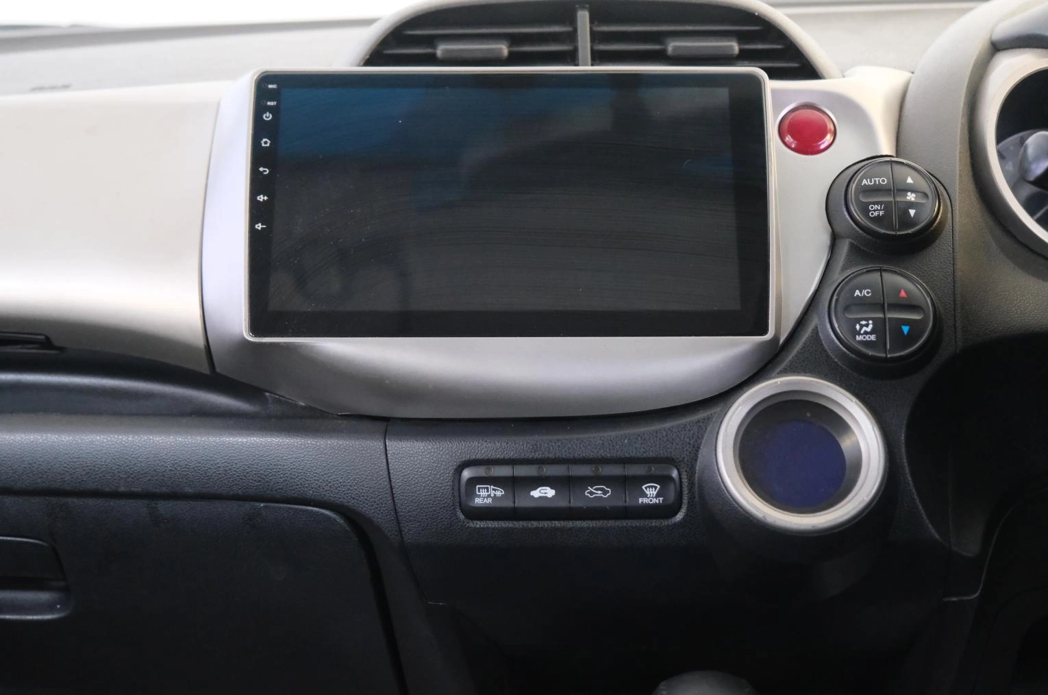 Honda Fit 12 из 19