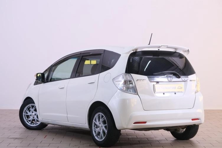 Honda Fit 4 из 6