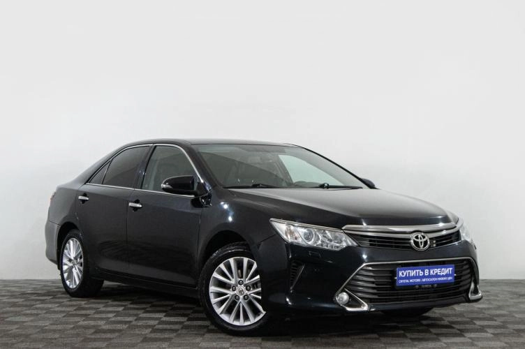 Toyota Camry 1 из 6