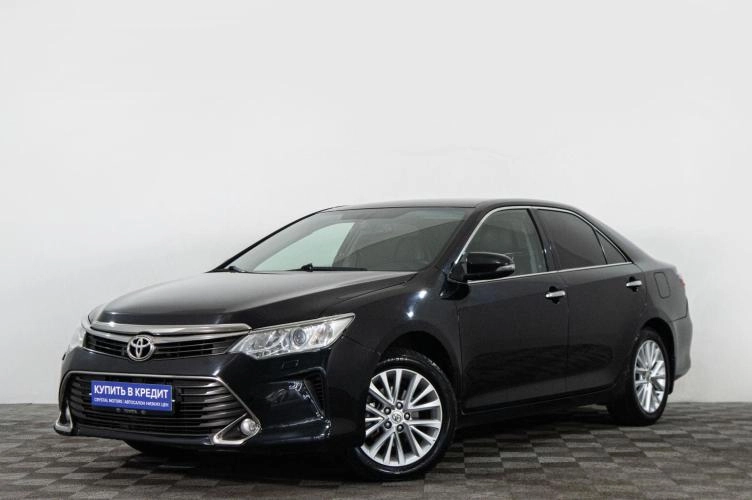 Toyota Camry 3 из 6