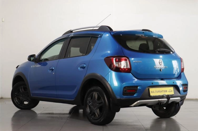 Renault Sandero Stepway 4 из 20