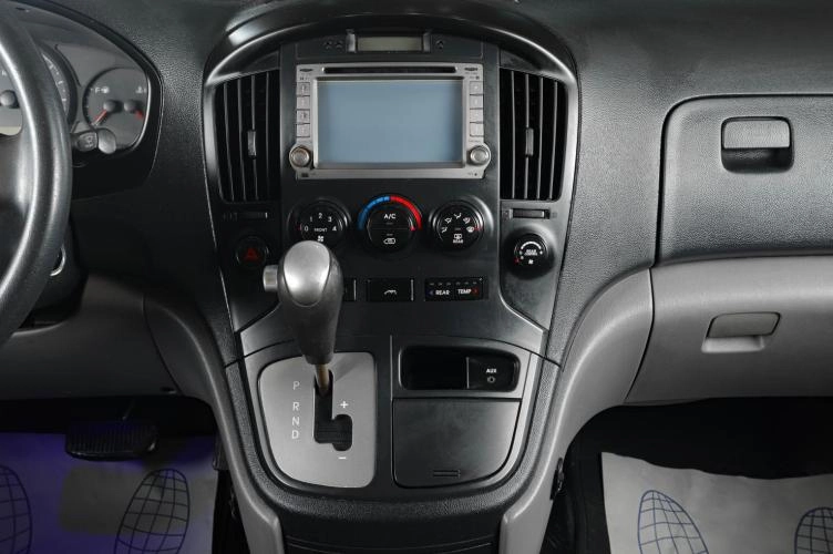 Hyundai Grand Starex 14 из 17