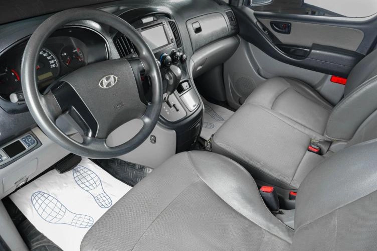 Hyundai Grand Starex 7 из 17