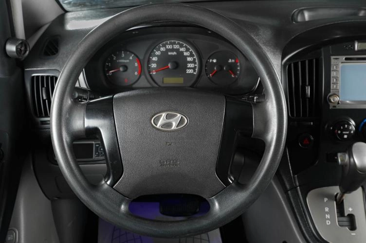 Hyundai Grand Starex 13 из 17