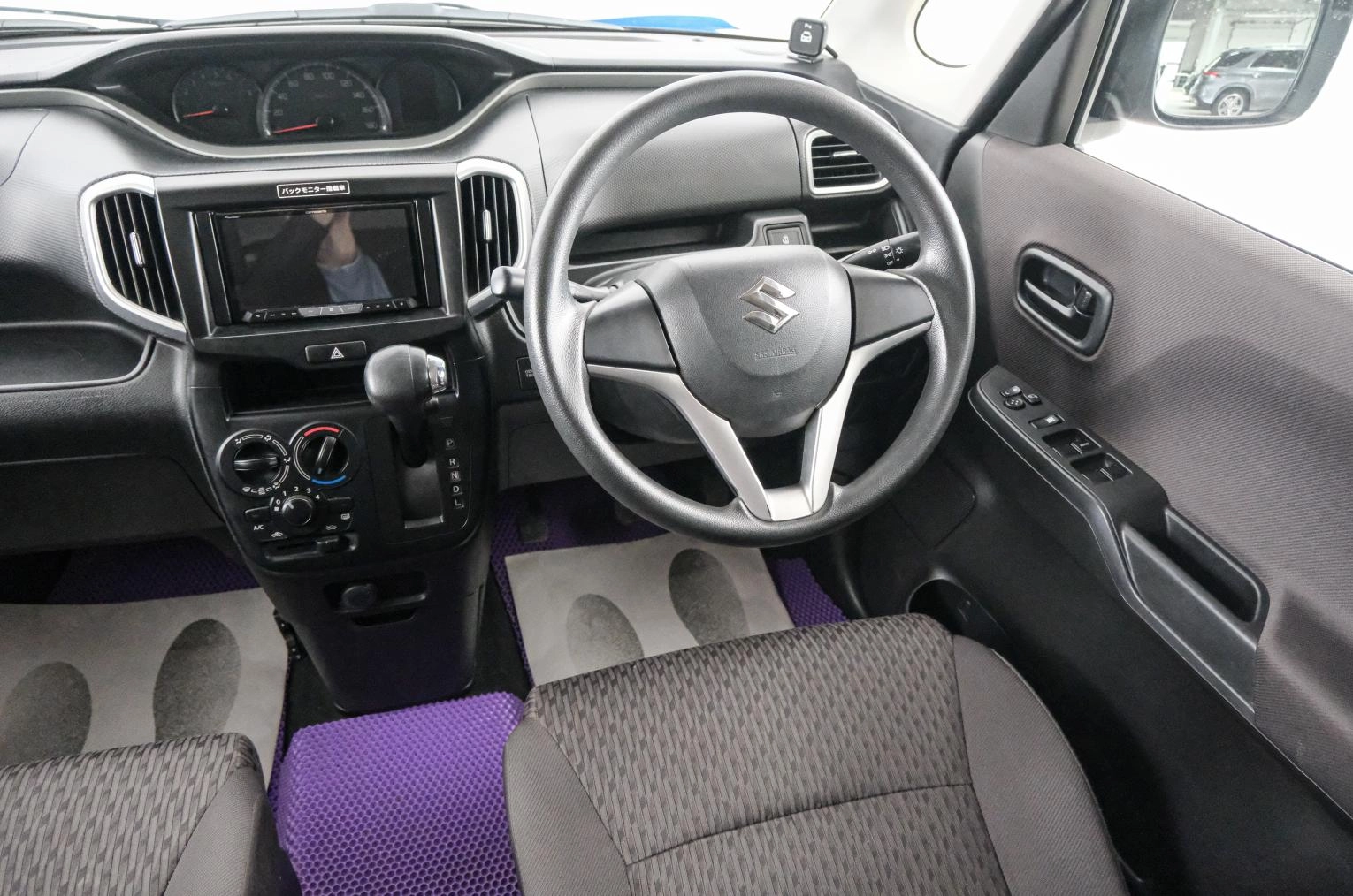 Suzuki Solio 9 из 22