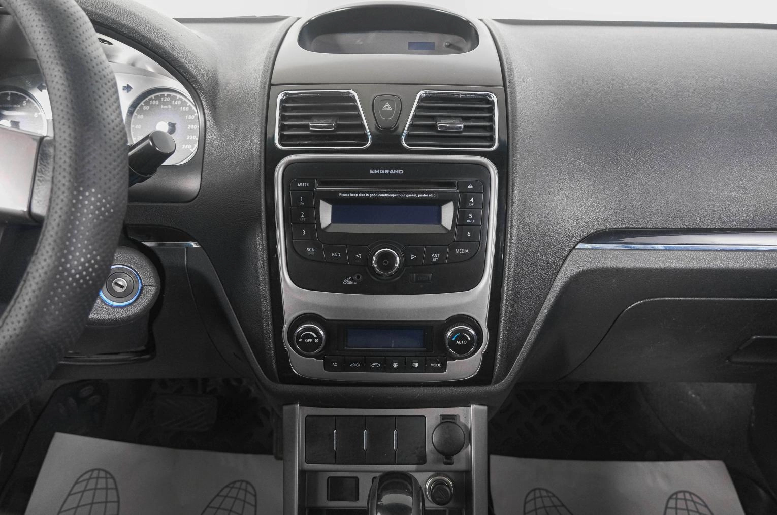 Geely Emgrand EC7 16 из 20
