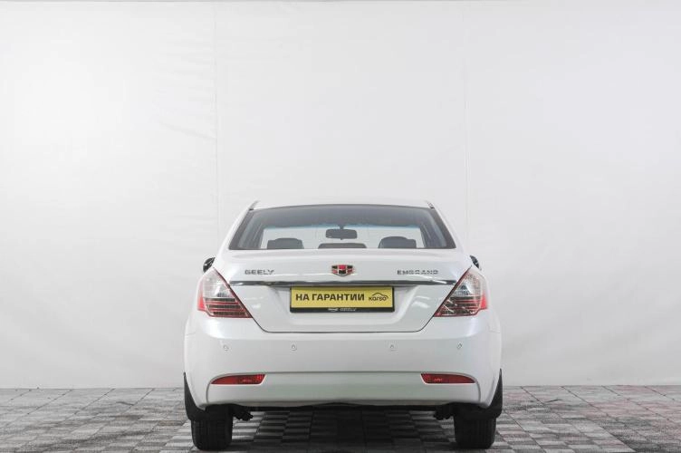 Geely Emgrand EC7 5 из 6