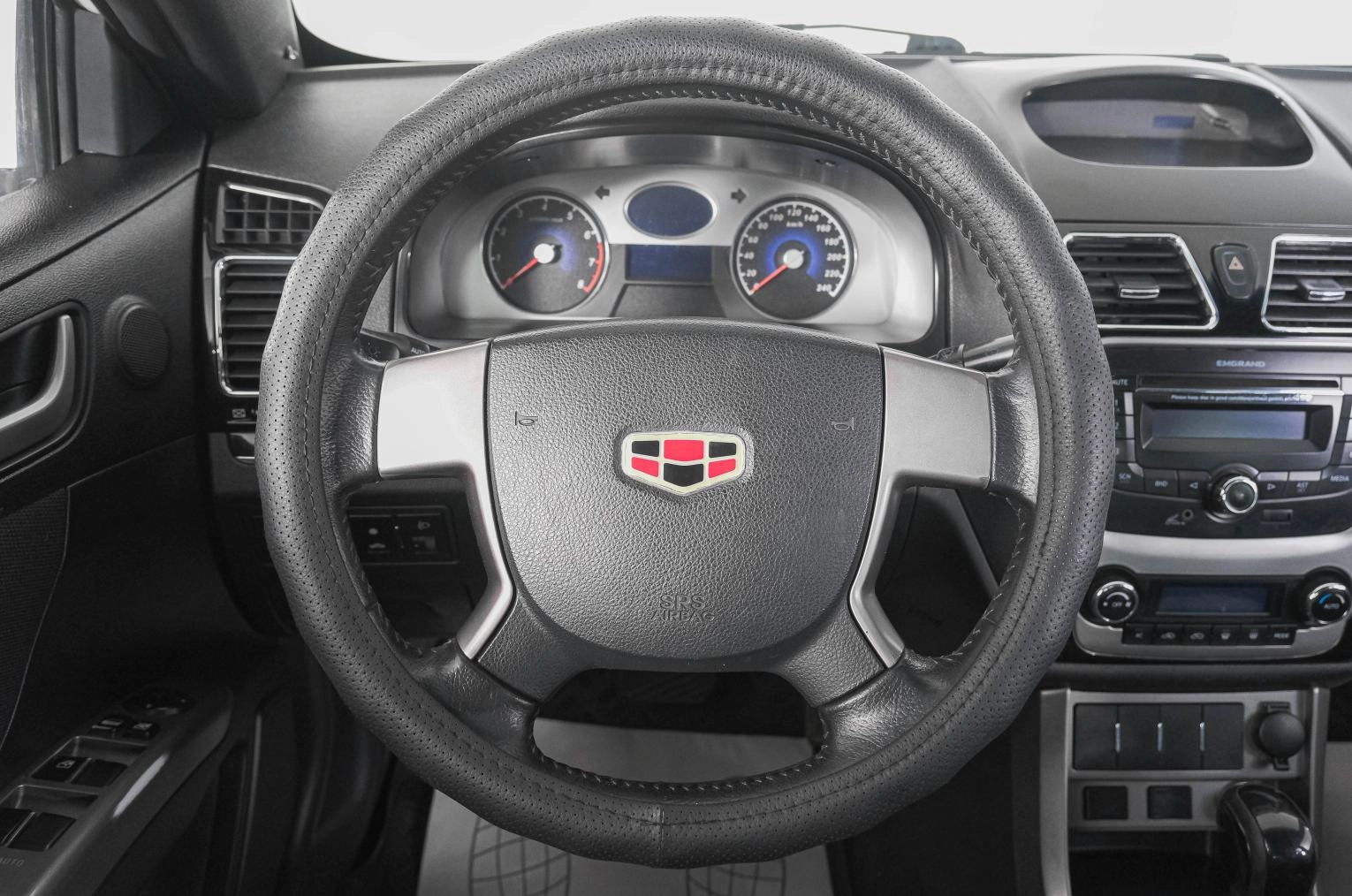 Geely Emgrand EC7 15 из 20