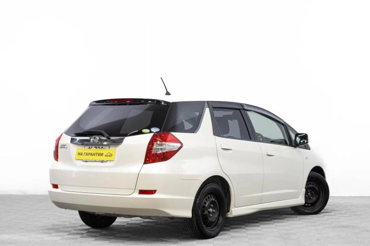 Honda Fit Shuttle 4 из 23