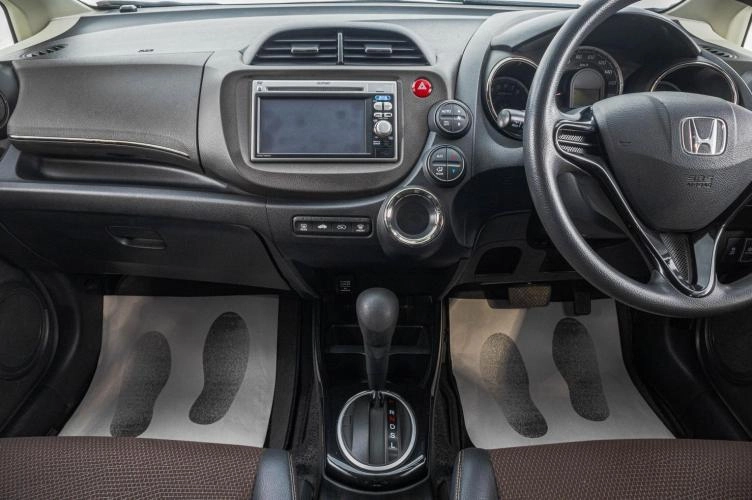 Honda Fit Shuttle 16 из 23