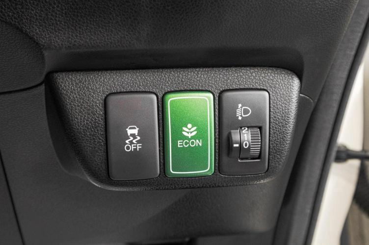 Honda Fit Shuttle 13 из 23