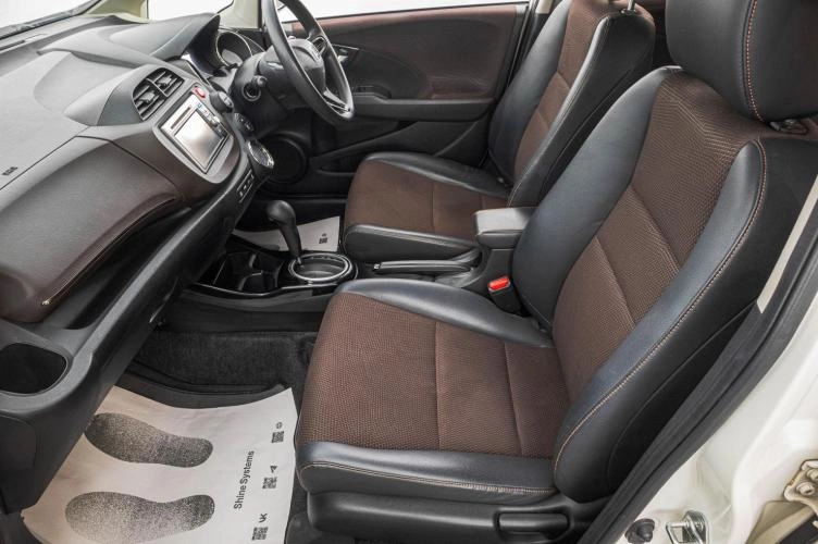 Honda Fit Shuttle 19 из 23