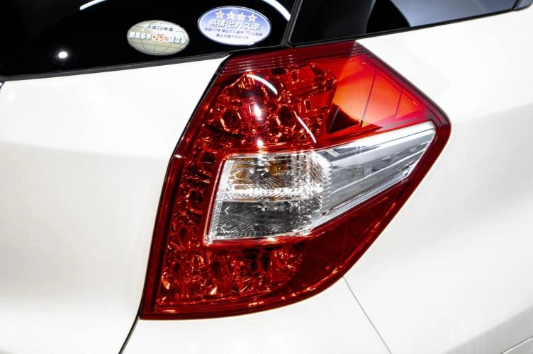 Honda Fit Shuttle 8 из 23