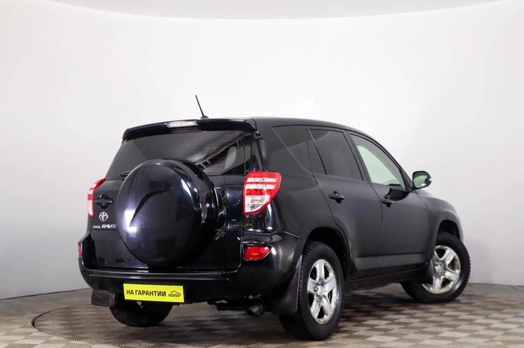 Toyota RAV4 4 из 6