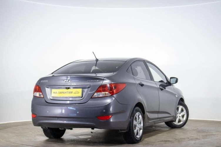 Hyundai Solaris 4 из 6