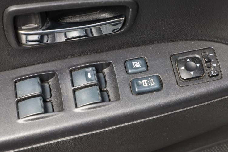 Mitsubishi ASX 15 из 18
