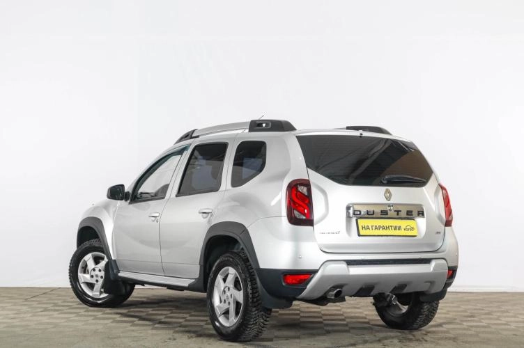 Renault Duster 4 из 6