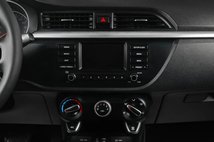 KIA Rio 16 из 18